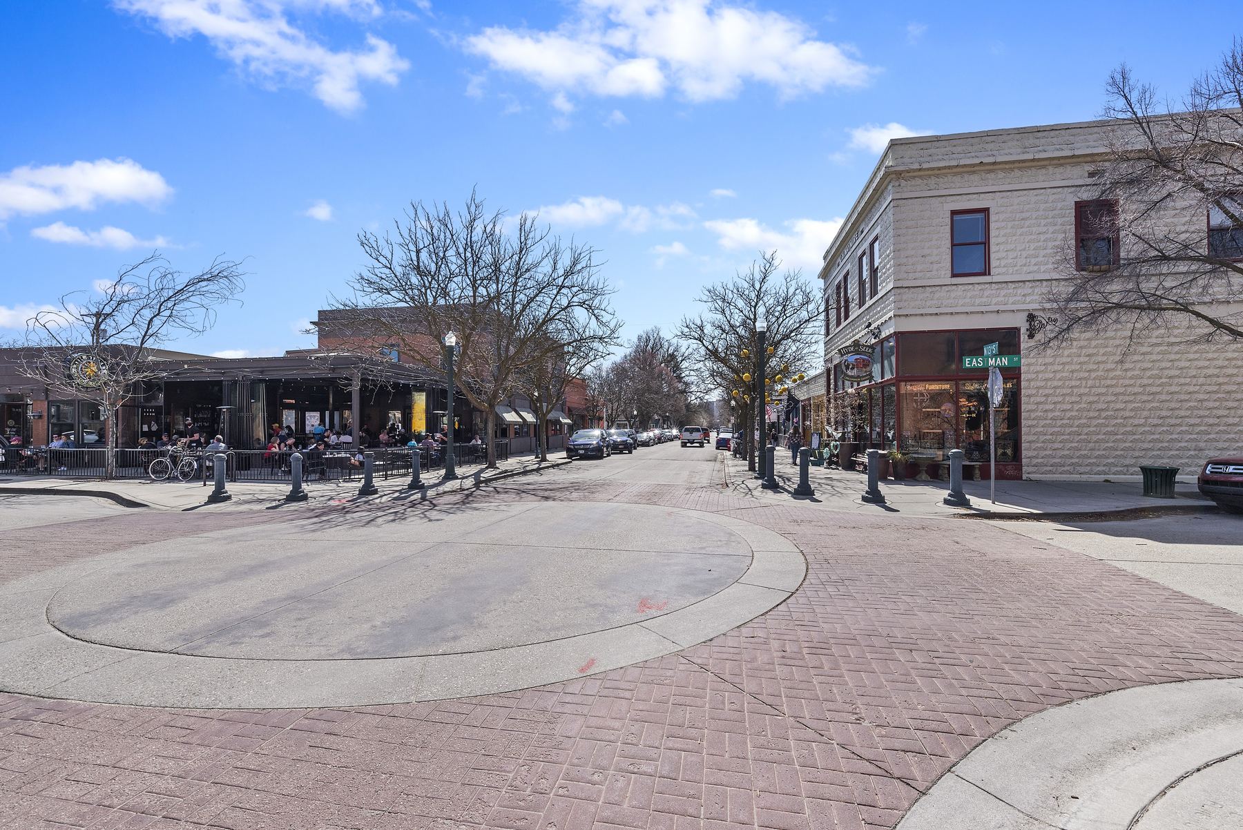 Shops and restaurants on 13th Street in Hyde Park, Boise's North End